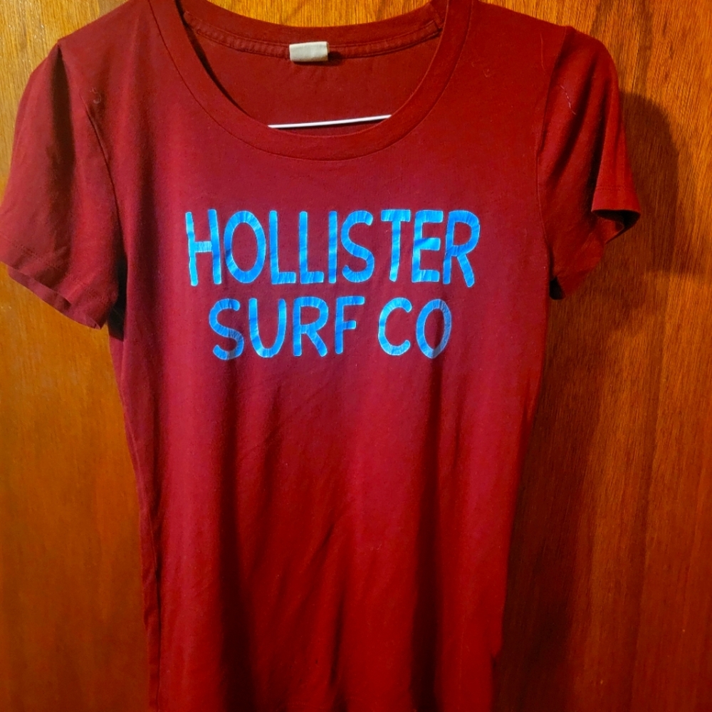 Hollister Surf Tee